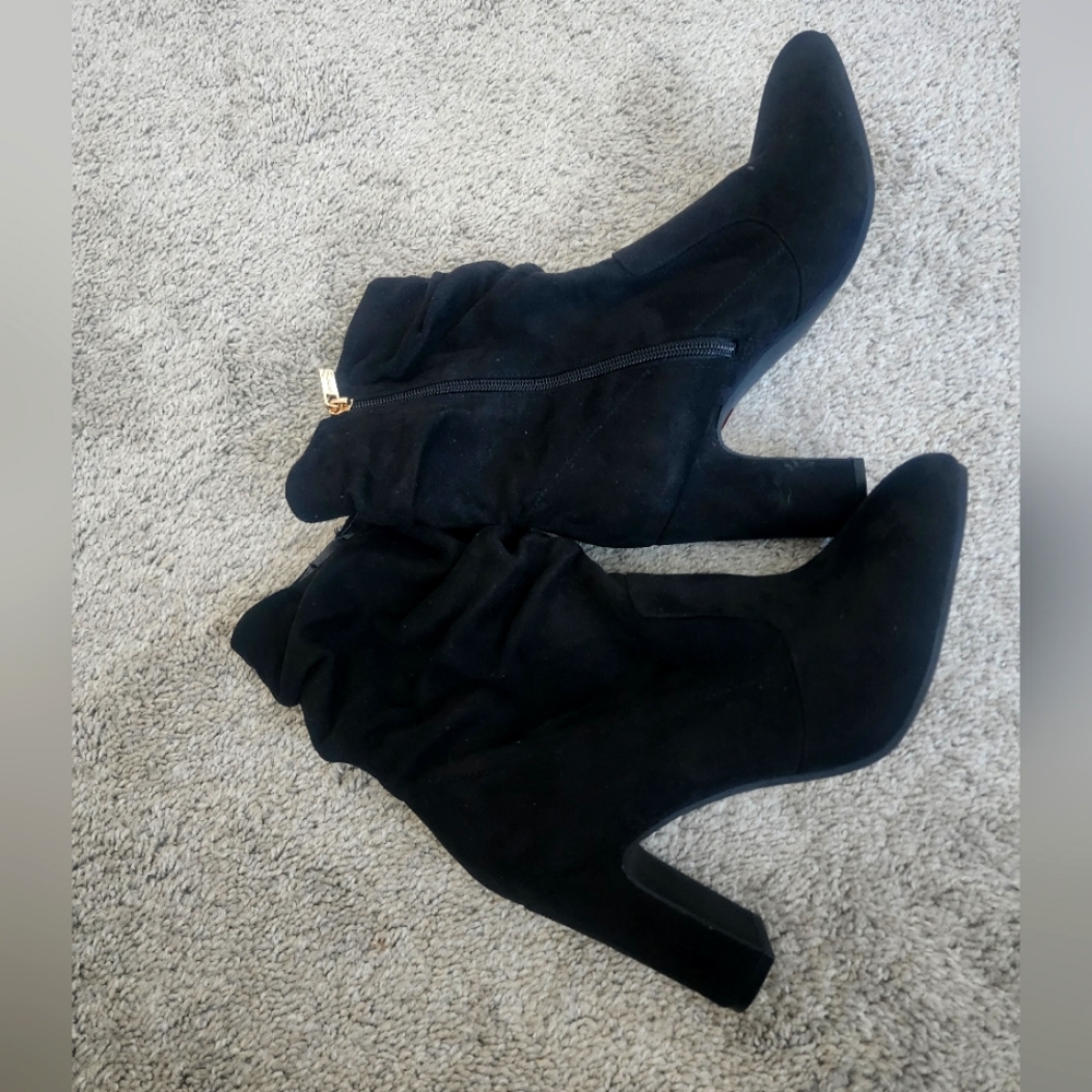 Black women's anlke boots.